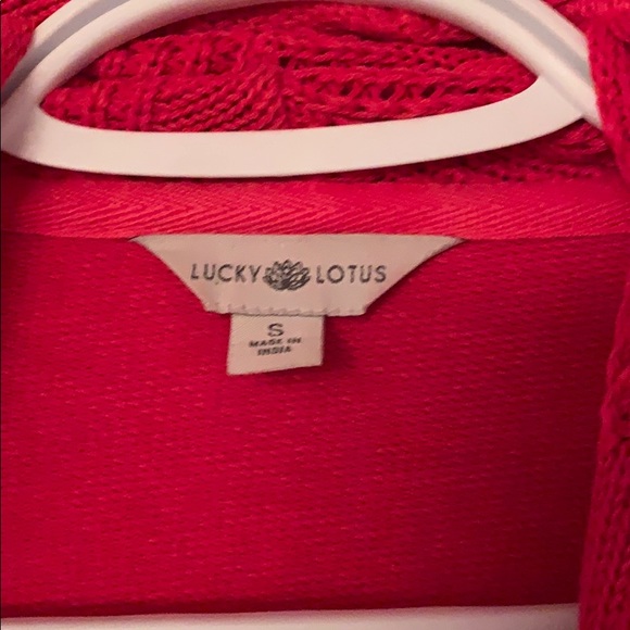 Lucky Lotus Cardigan. - Picture 2 of 6